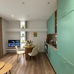 Lägenhet Lemon Garden Cozy 2br Private Garden Center Tirana