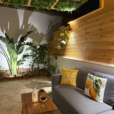 Lemon Garden Cozy 2br Private Garden Center Apartman Tirana