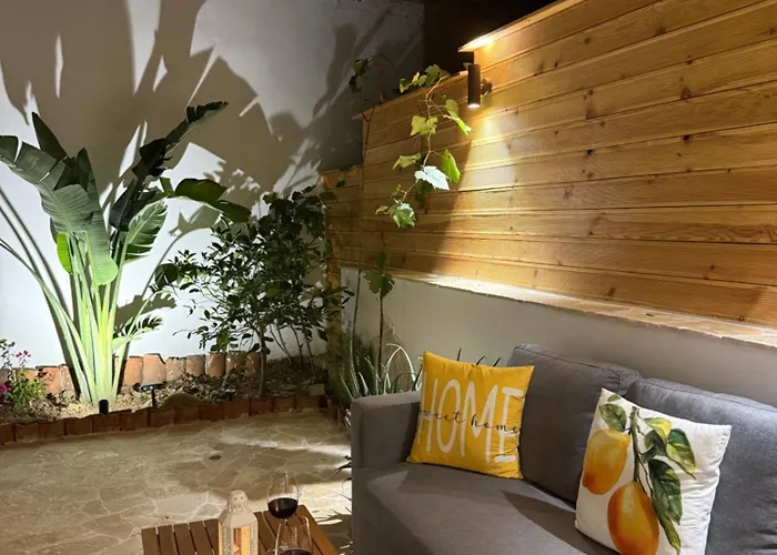 Lemon Garden Cozy 2br Private Garden Center Apartman Tirana