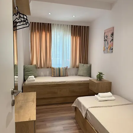 Lägenhet Lemon Garden Cozy 2br Private Garden Center Tirana